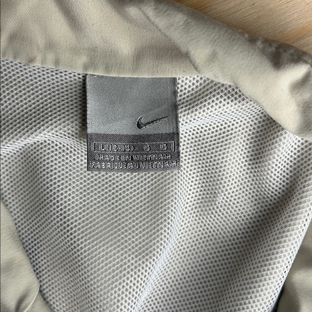 Nike Youth Zip-Up Jacket - Beige with White Stripes | Size L (12-14) - Picture 7 of 9